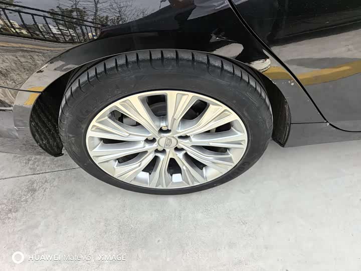 Фото 8 - Cadillac CT6