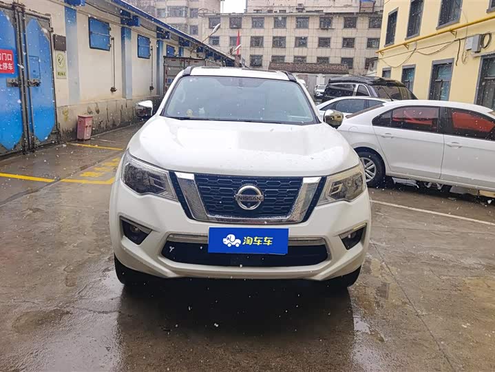 Фото 2 - Nissan Terra