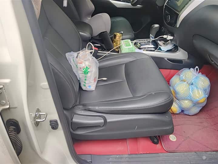 Фото 8 - Nissan Terra