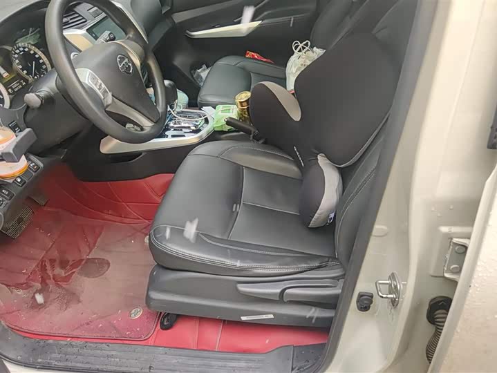 Фото 9 - Nissan Terra