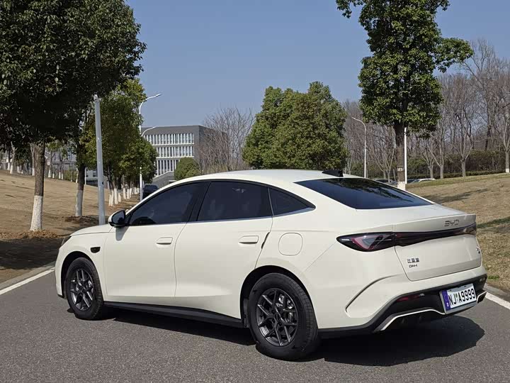 Фото 8 - BYD Seal 06 Hybrid/EV