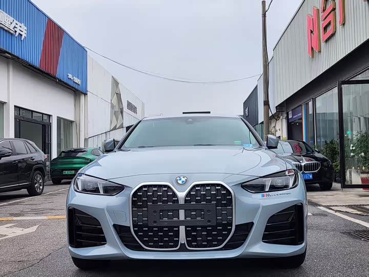 Photo 2 - BMW 4 Series