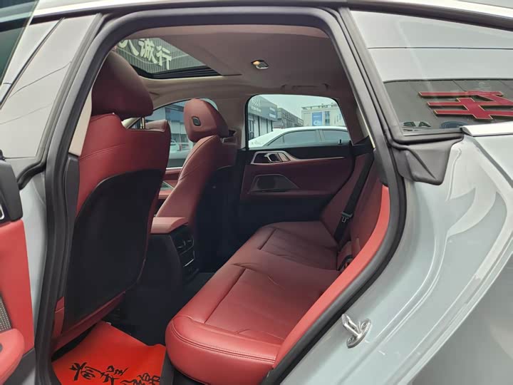 Photo 8 - BMW 4 Series