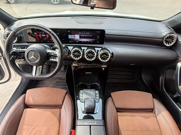 Фото 9 - Mercedes-Benz A-Class