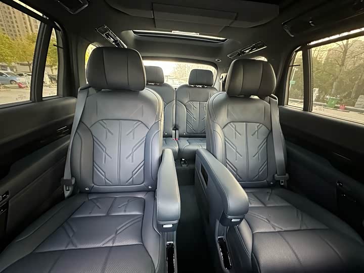 Фото 9 - Zeekr 9X