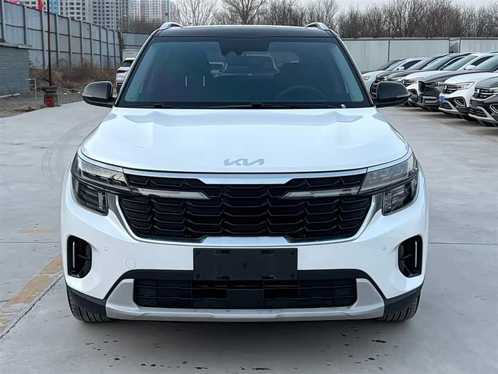 Photo 2 - Kia Seltos