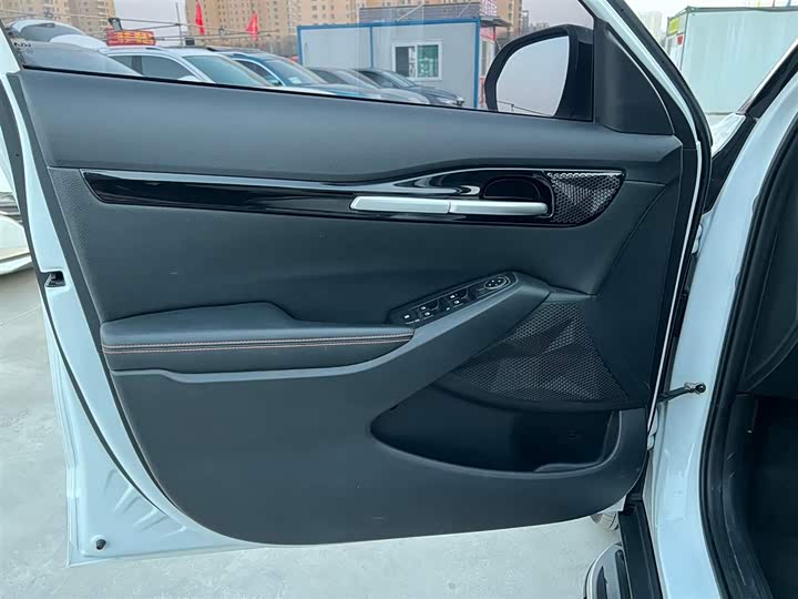 Photo 6 - Kia Seltos