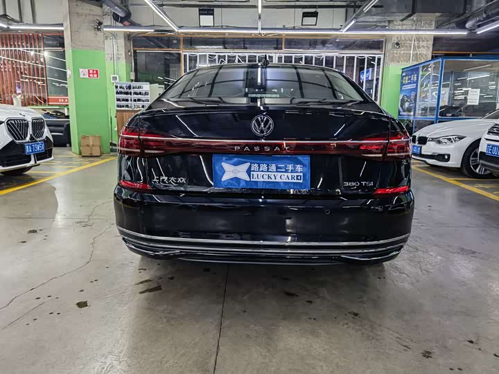 Фото 5 - Volkswagen Passat
