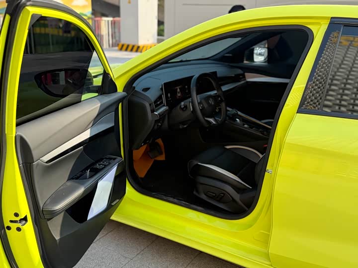 Фото 4 - MG Motor 5 Scorpio