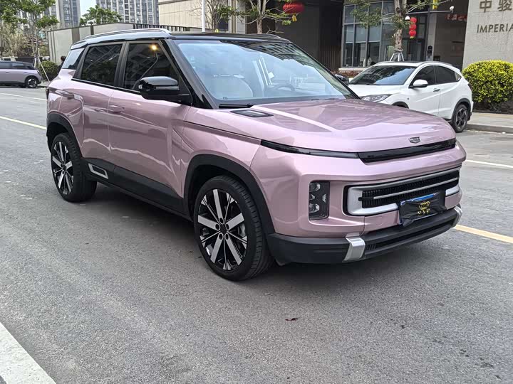 Фото 3 - Geely Icon