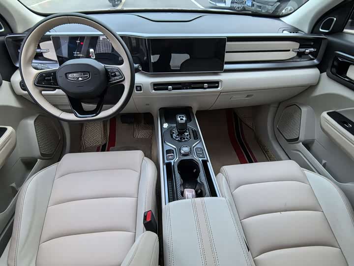 Фото 4 - Geely Icon