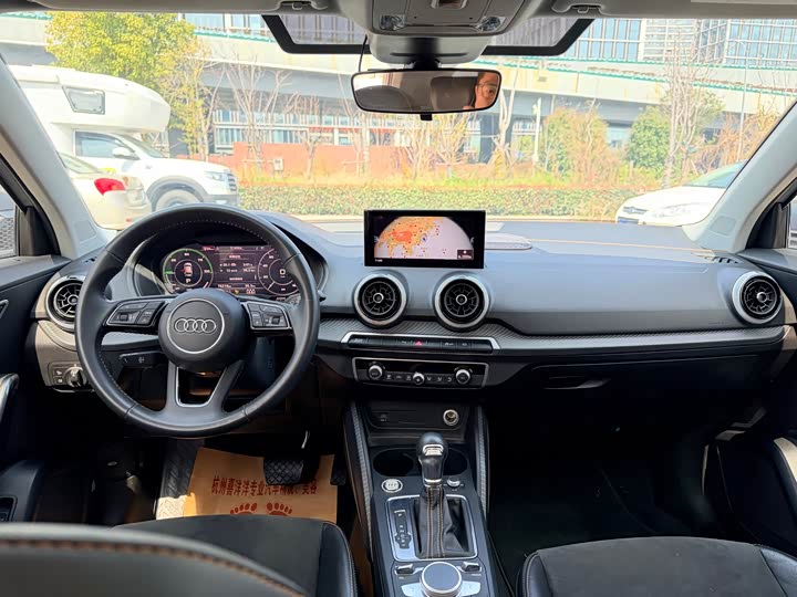 Фото 7 - Audi Q2L e-tron