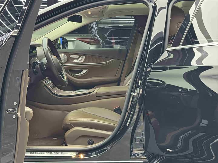 Фото 6 - Mercedes-Benz E-Class Hybrid