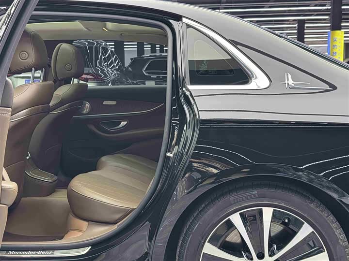 Фото 7 - Mercedes-Benz E-Class Hybrid