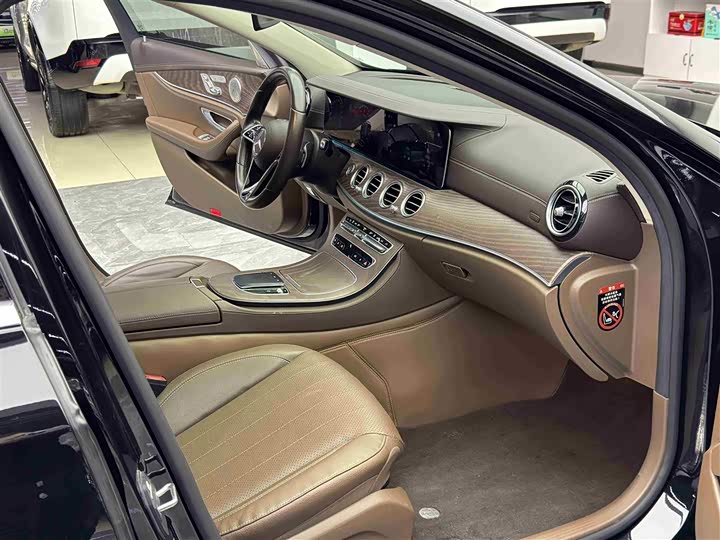 Фото 8 - Mercedes-Benz E-Class Hybrid