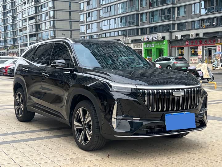 Фото 3 - Geely Atlas L