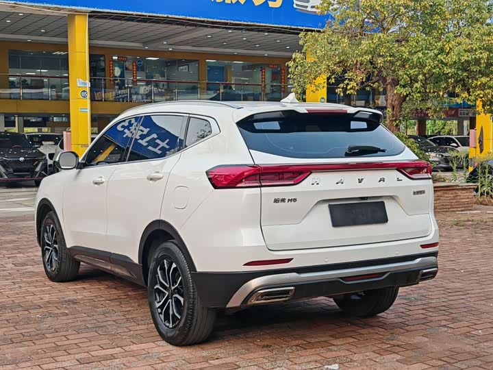Фото 6 - Haval H6
