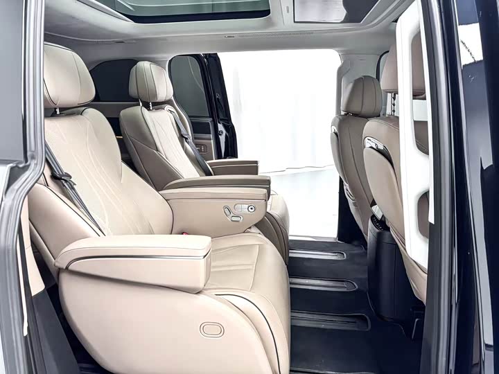 Фото 6 - XPeng X9