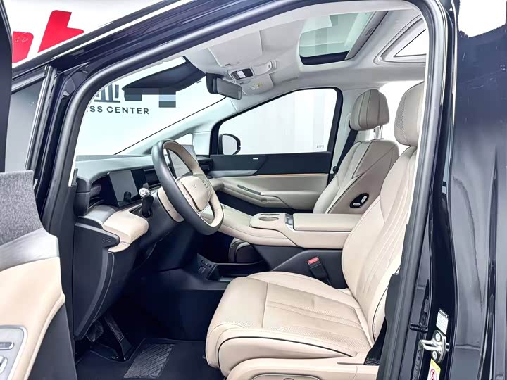 Фото 7 - XPeng X9