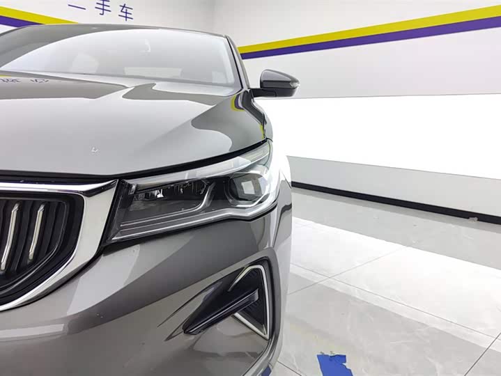 Фото 5 - Geely Emgrand