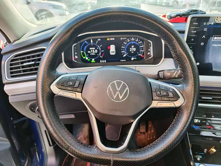 Фото 7 - Volkswagen Tayron GTE Hybrid