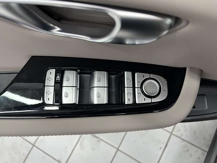 Фото 7 - BYD Han