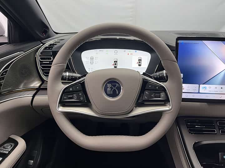 Фото 9 - BYD Han