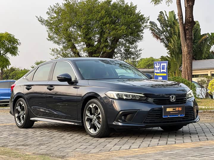 Фото 3 - Honda Civic