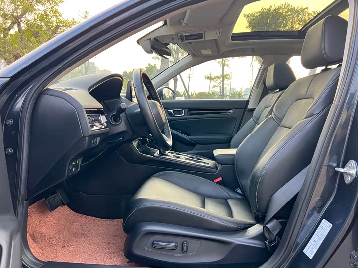 Фото 9 - Honda Civic