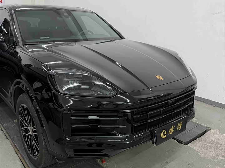 Фото 1 - Porsche Cayenne