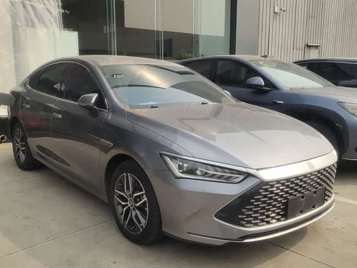 Фото 1 - BYD Qin Plus