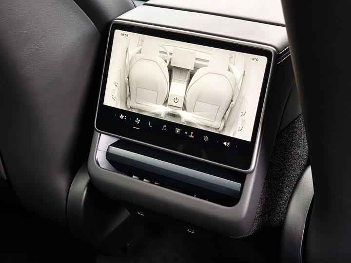 Фото 7 - Tesla Model Y