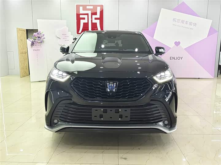 Фото 2 - Toyota Crown Kluger