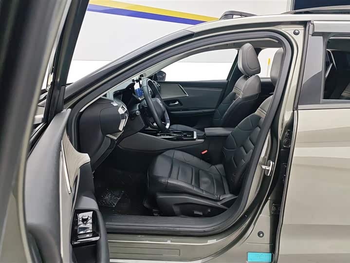 Фото 9 - Citroen C5 X