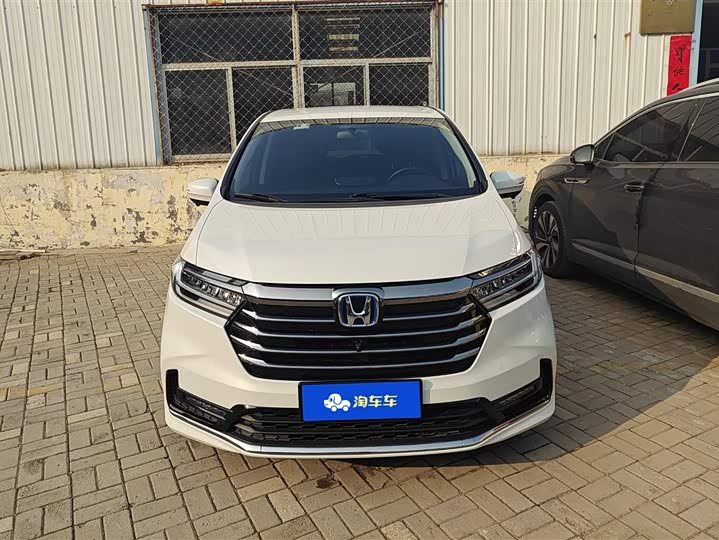 Фото 2 - Honda Odyssey