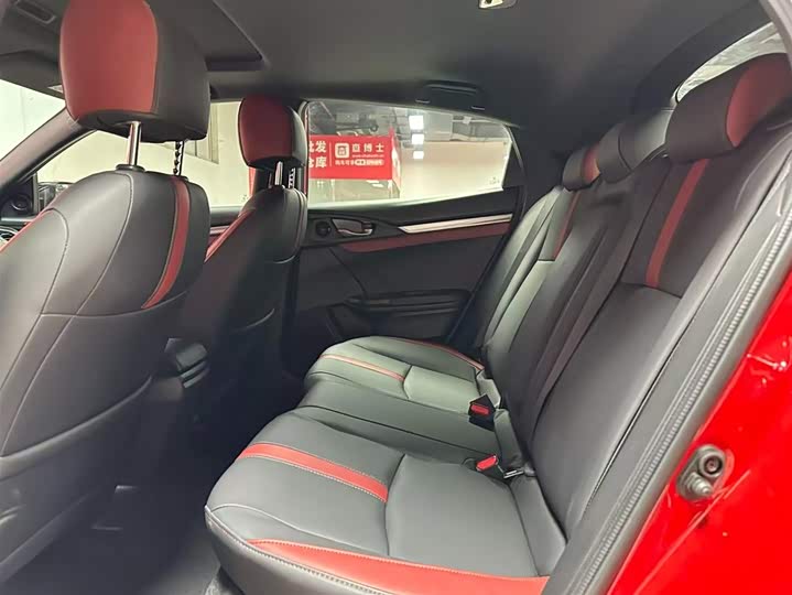 Photo 8 - Honda Civic