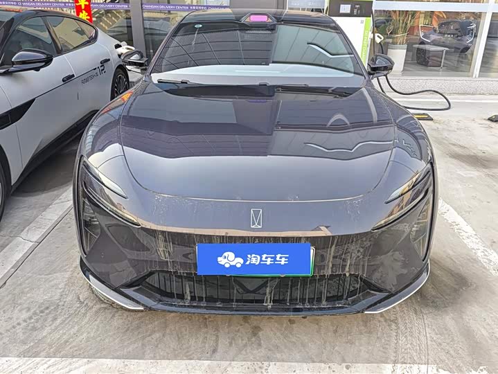 Фото 2 - Avatr 06