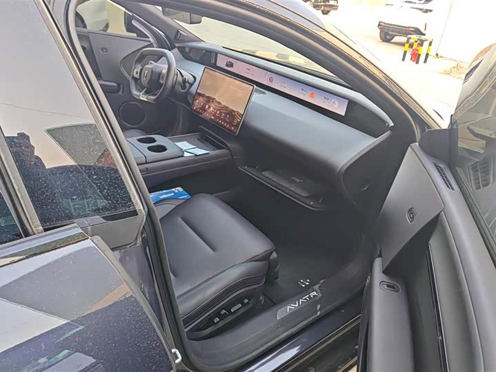 Фото 8 - Avatr 06