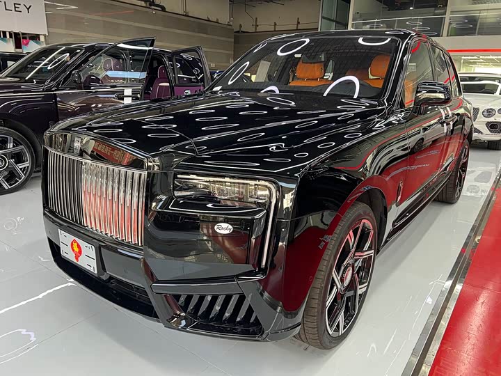 Фото 1 - Rolls-Royce Cullinan