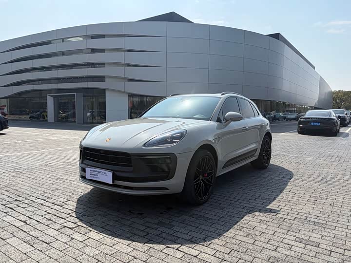Photo 1 - Porsche Macan
