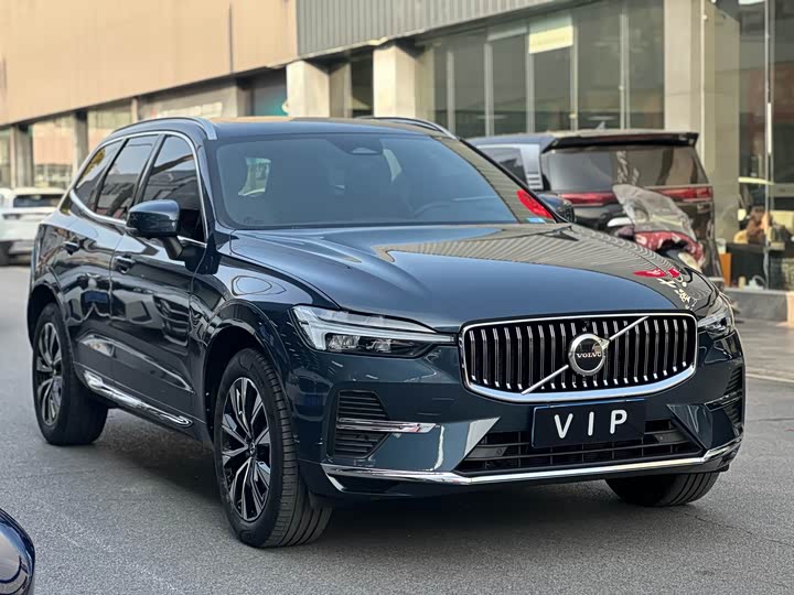 Фото 3 - Volvo XC60