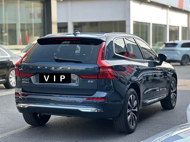 Фото 6 - Volvo XC60