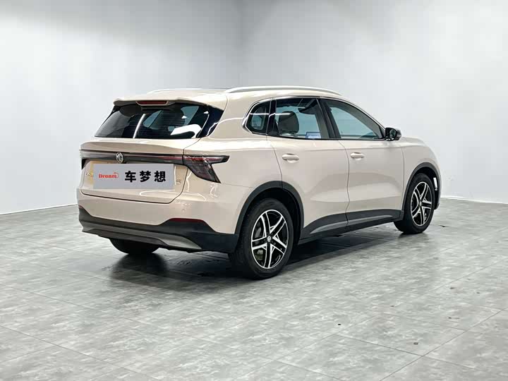 Фото 5 - MG Motor ES5