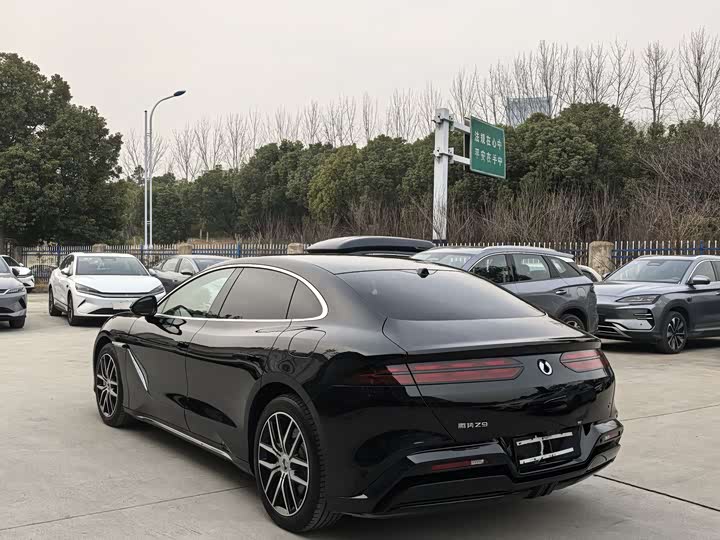 Фото 4 - Denza Z9