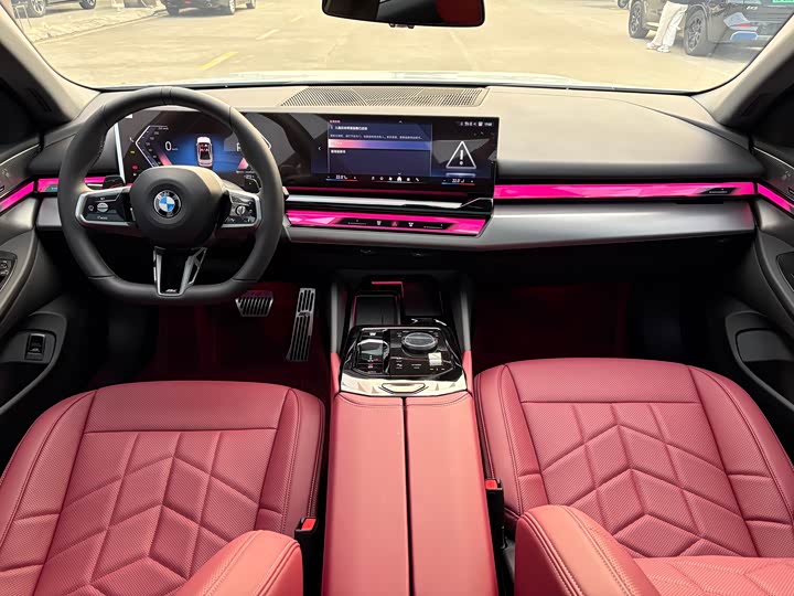 Фото 5 - BMW 5 Series