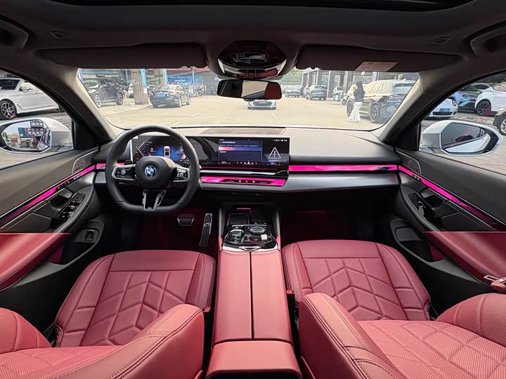 Фото 9 - BMW 5 Series