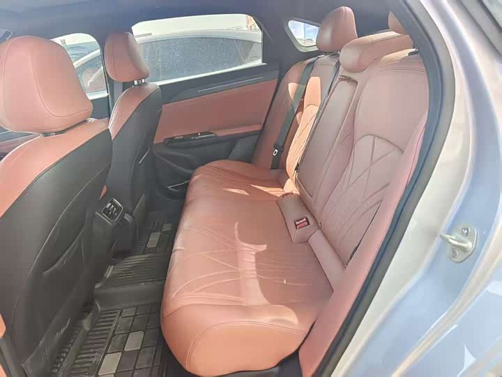 Фото 5 - Geely Galaxy L6