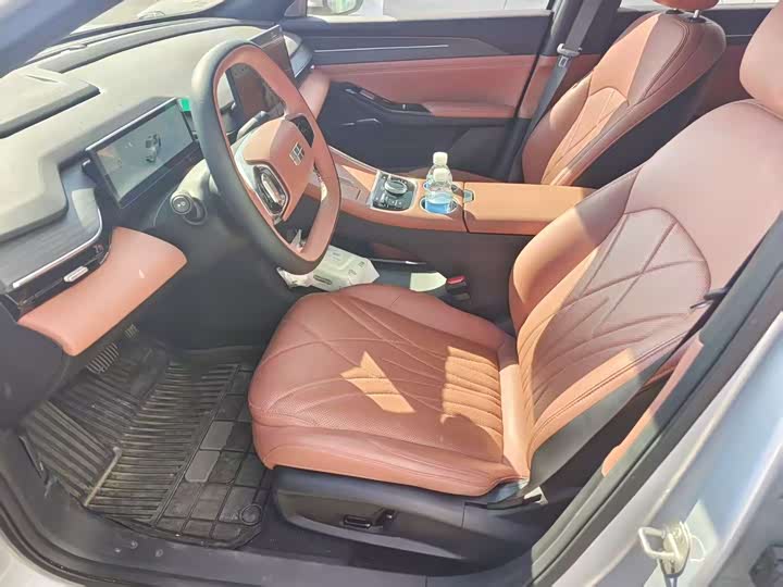 Фото 6 - Geely Galaxy L6