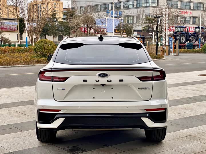 Фото 8 - Ford Mondeo Sport (Evos)