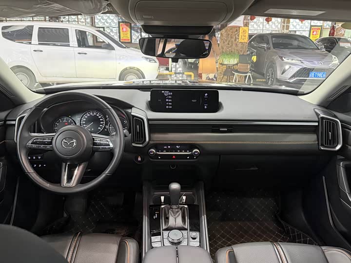 Photo 9 - Mazda CX-50